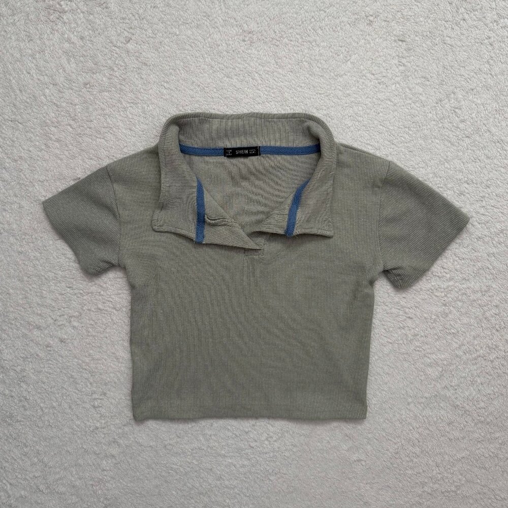 SHEIN Green Collar Crop Top